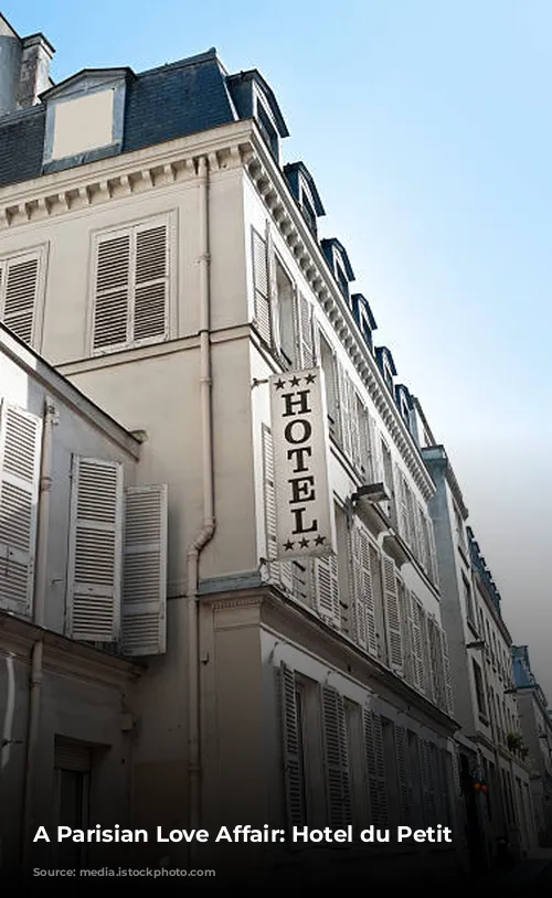 A Parisian Love Affair: Hotel du Petit Moulin