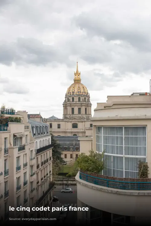 le cinq codet paris france