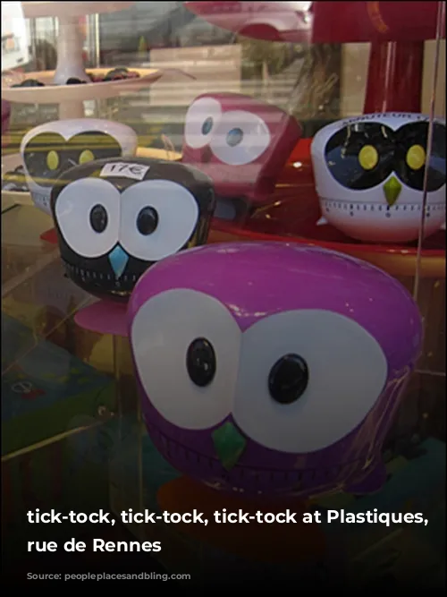 tick-tock, tick-tock, tick-tock at Plastiques, 103 rue de Rennes