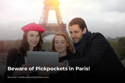 Beware of Pickpockets in Paris!