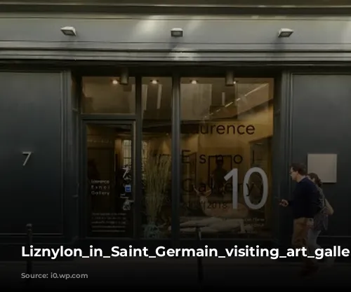 Liznylon_in_Saint_Germain_visiting_art_galleries