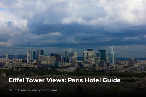 Eiffel Tower Views: Paris Hotel Guide