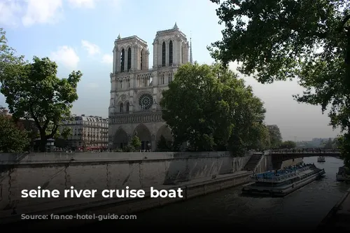 seine river cruise boat