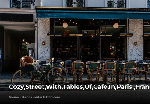 Cozy,Street,With,Tables,Of,Cafe,In,Paris,,France.,Cityscape, bicycle