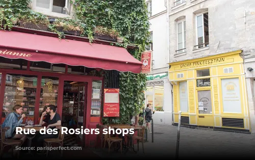 Rue des Rosiers shops