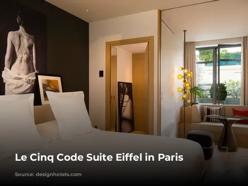 Le Cinq Code Suite Eiffel in Paris