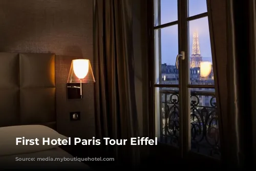 First Hotel Paris Tour Eiffel 