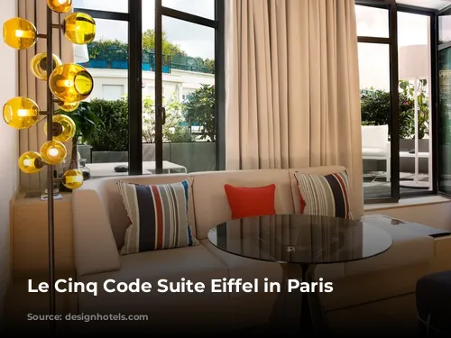 Le Cinq Code Suite Eiffel in Paris