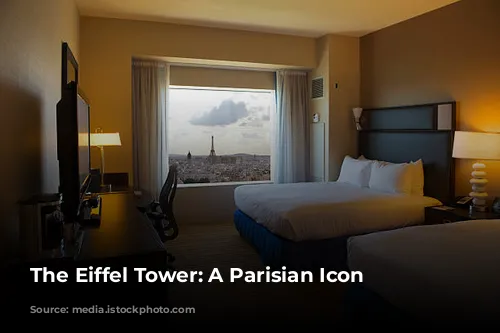  The Eiffel Tower: A Parisian Icon 