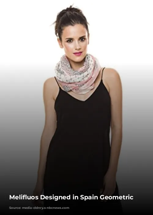 Melifluos Designed in Spain Geometric Scarf