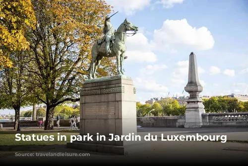 Statues in park in Jardin du Luxembourg 