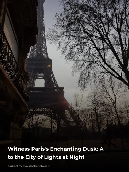 Witness Paris's Enchanting Dusk: A Guide to the City of Lights at Night